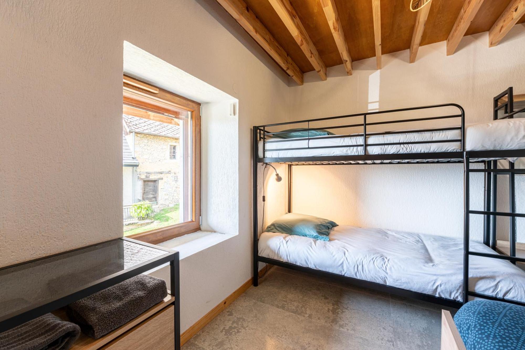 Les Bellevues Hotel Moye Bagian luar foto